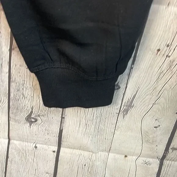 Zoe + Liv Women’s Black Joggers, Size xs, Beauty in every shade written on leg - Picture 5 of 6